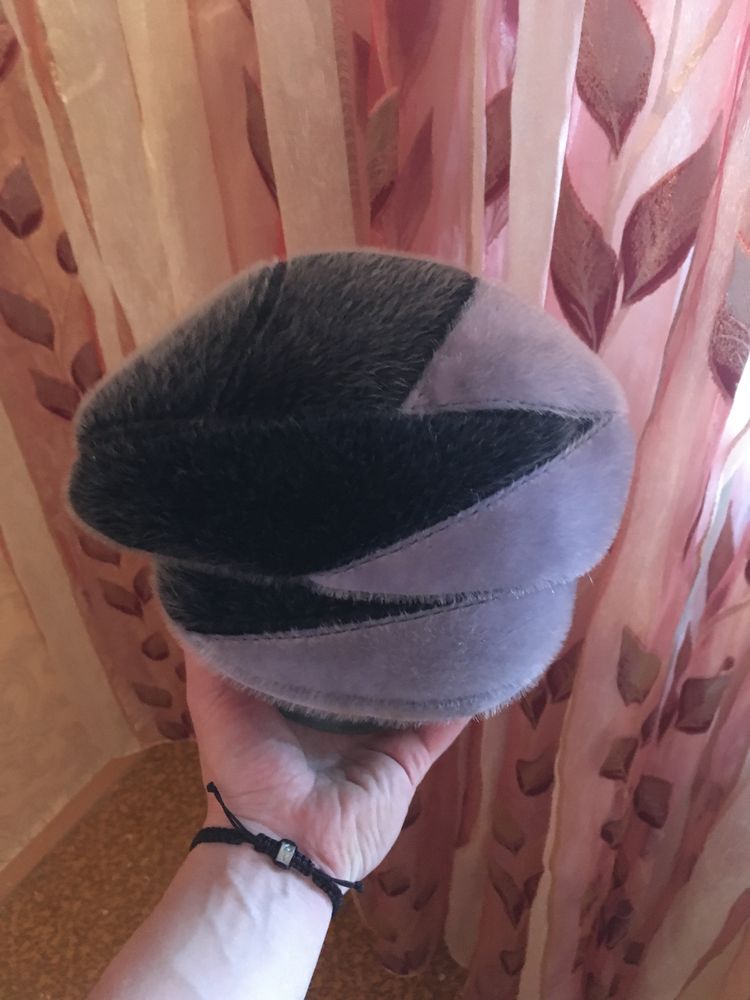 Продам шапки
