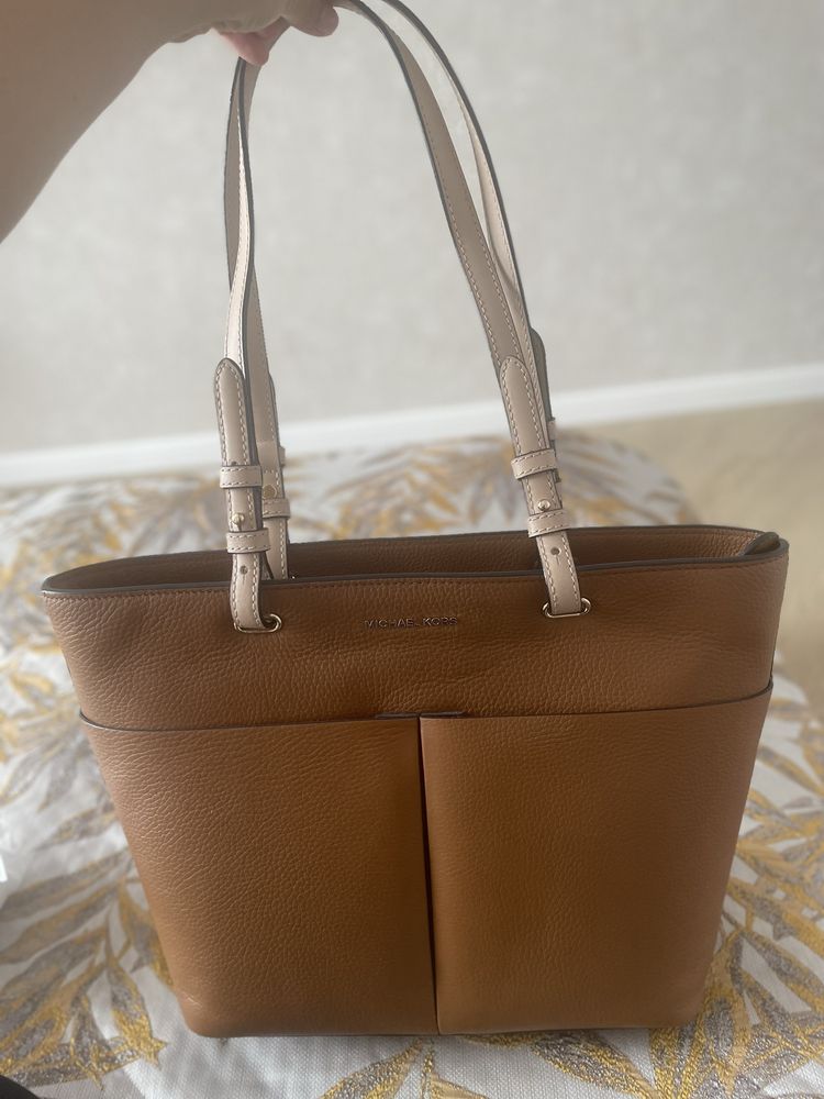 Сумка от Michael Kors