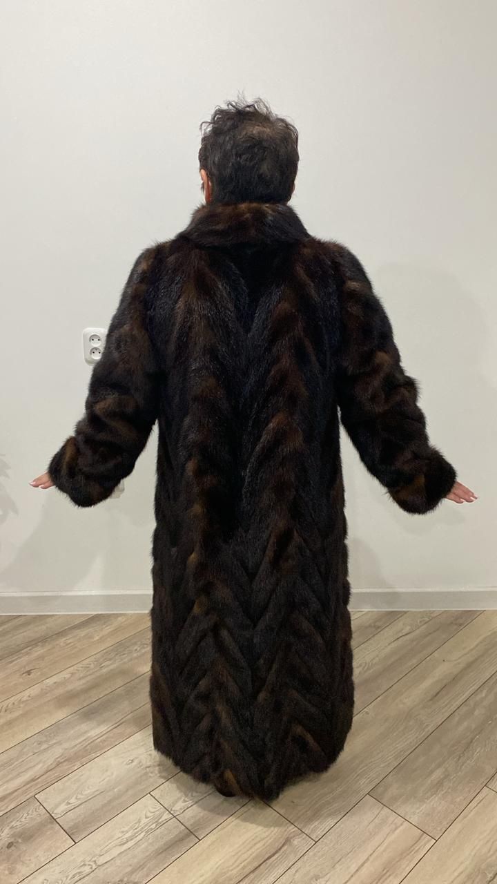 Продам шубу норковою