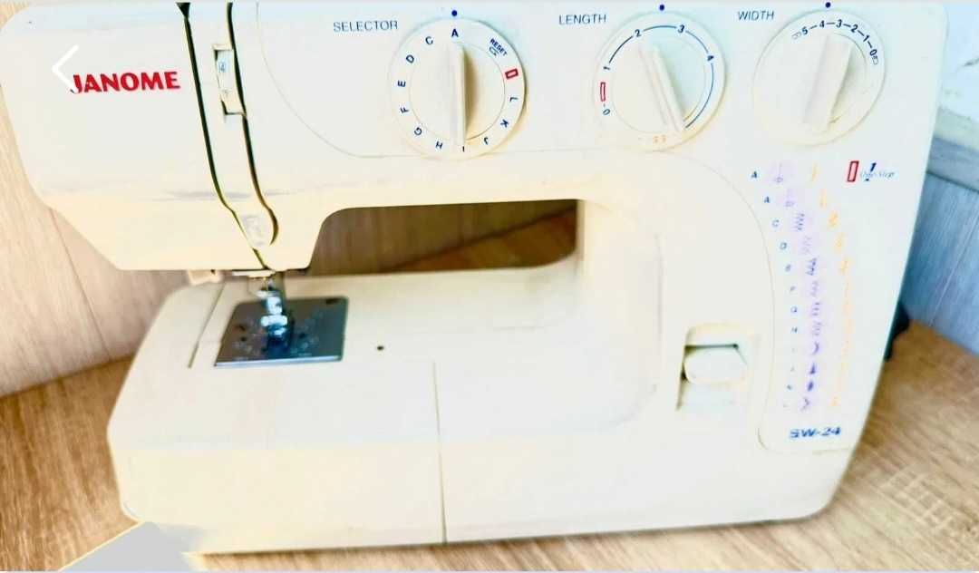 Продам швейную машину JANOME SW-24