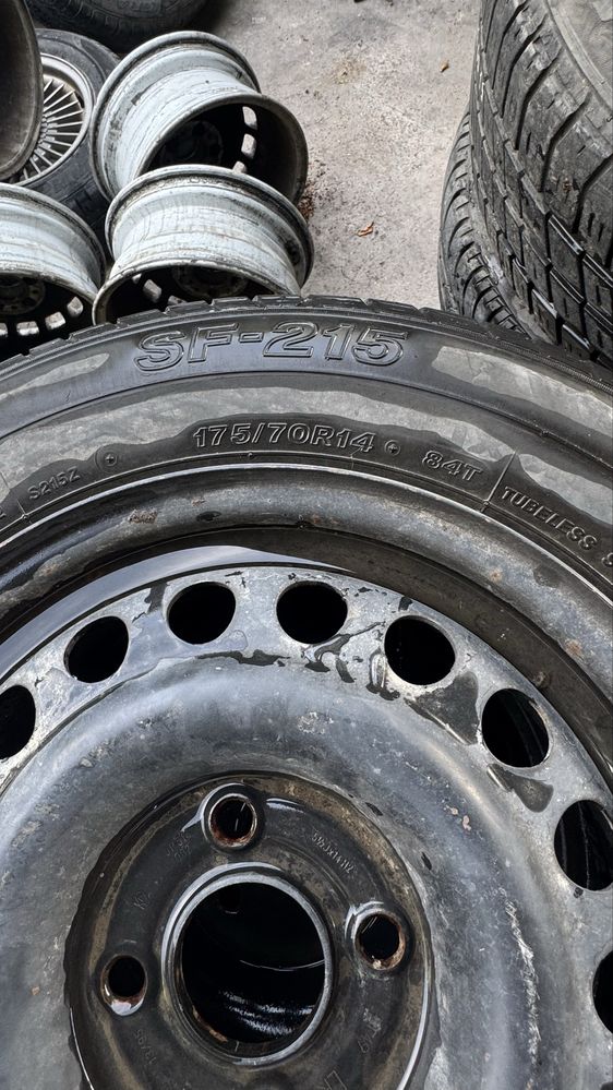 1 штук Шина 175/70 R14 с вместе с диской