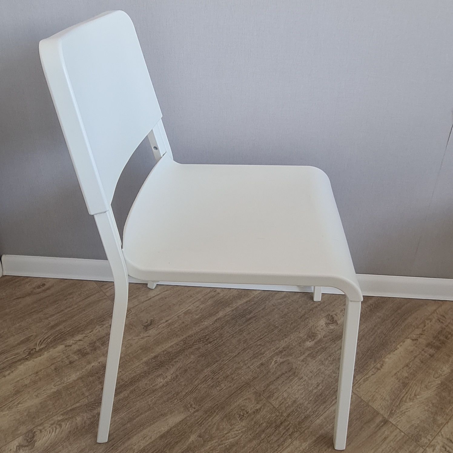 Продам кухонный стол ikea
