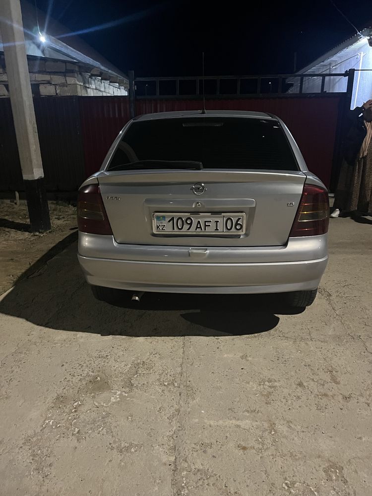 Продаю Опел астра ж 2000 года