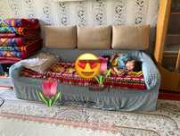 Раскладной диван с чехлом