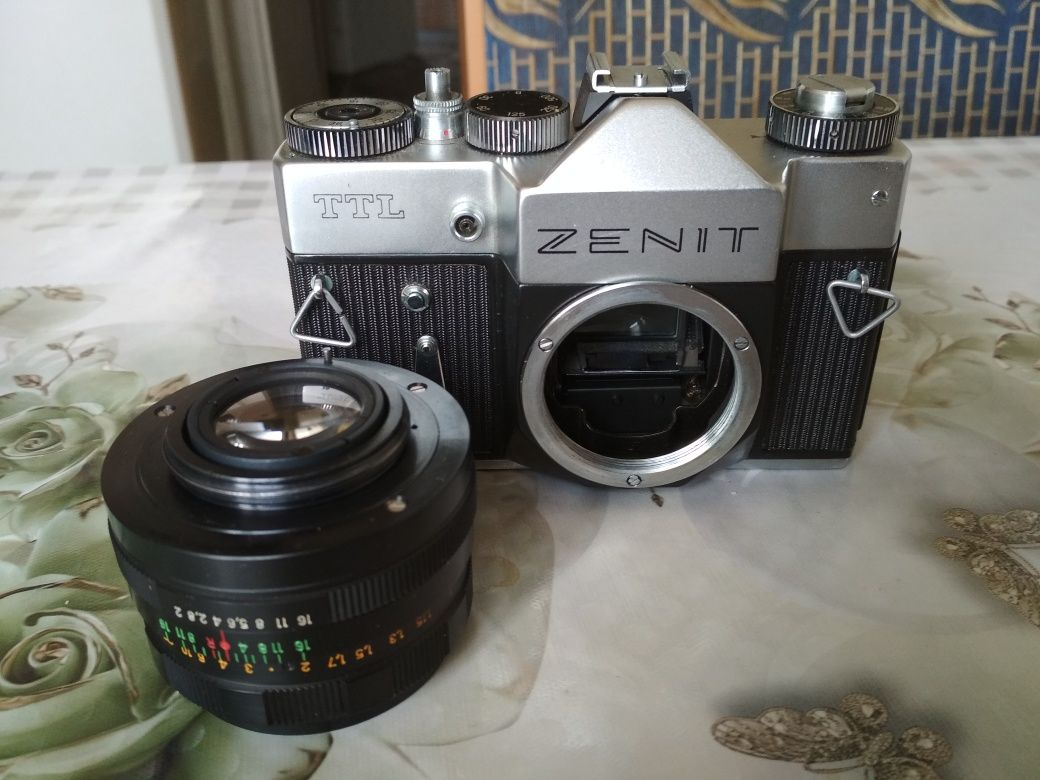 Продам или обмен фотоаппарат за 35000тыс.
