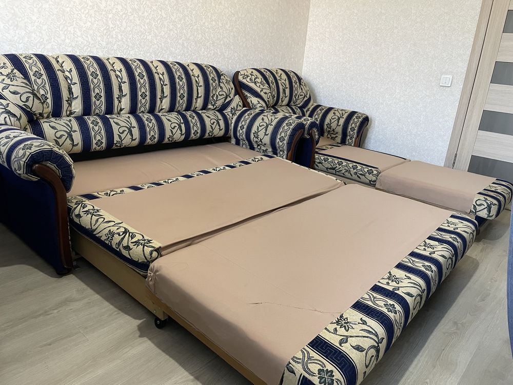 Продам диван и кресло
