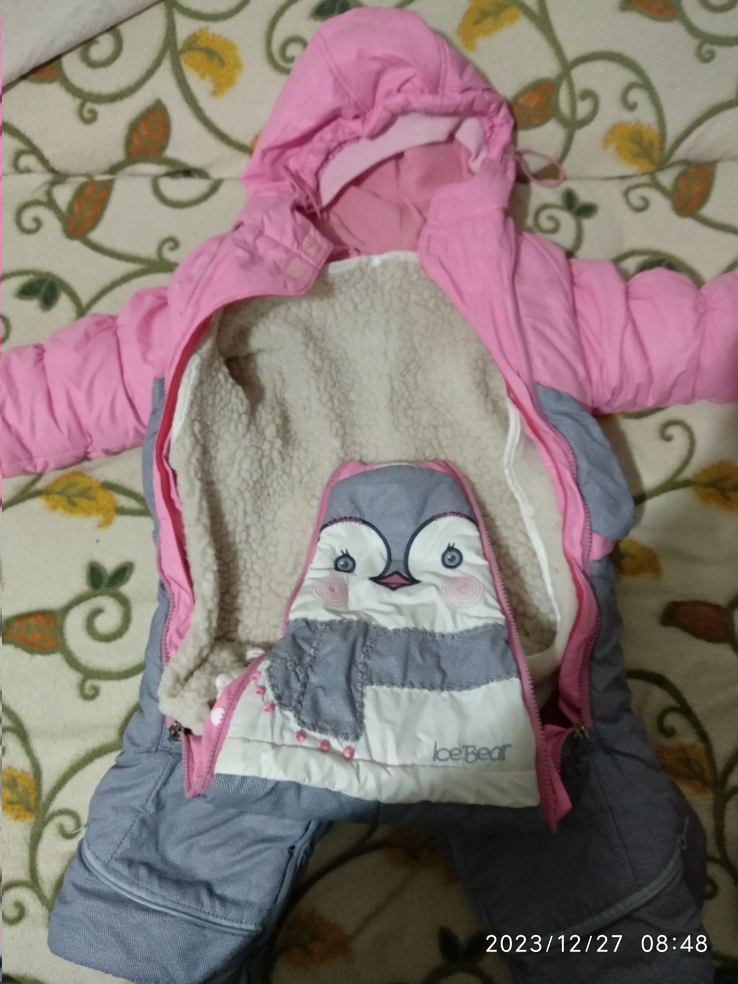 Продам детскийкий комбинезон,зима ,осень весна,