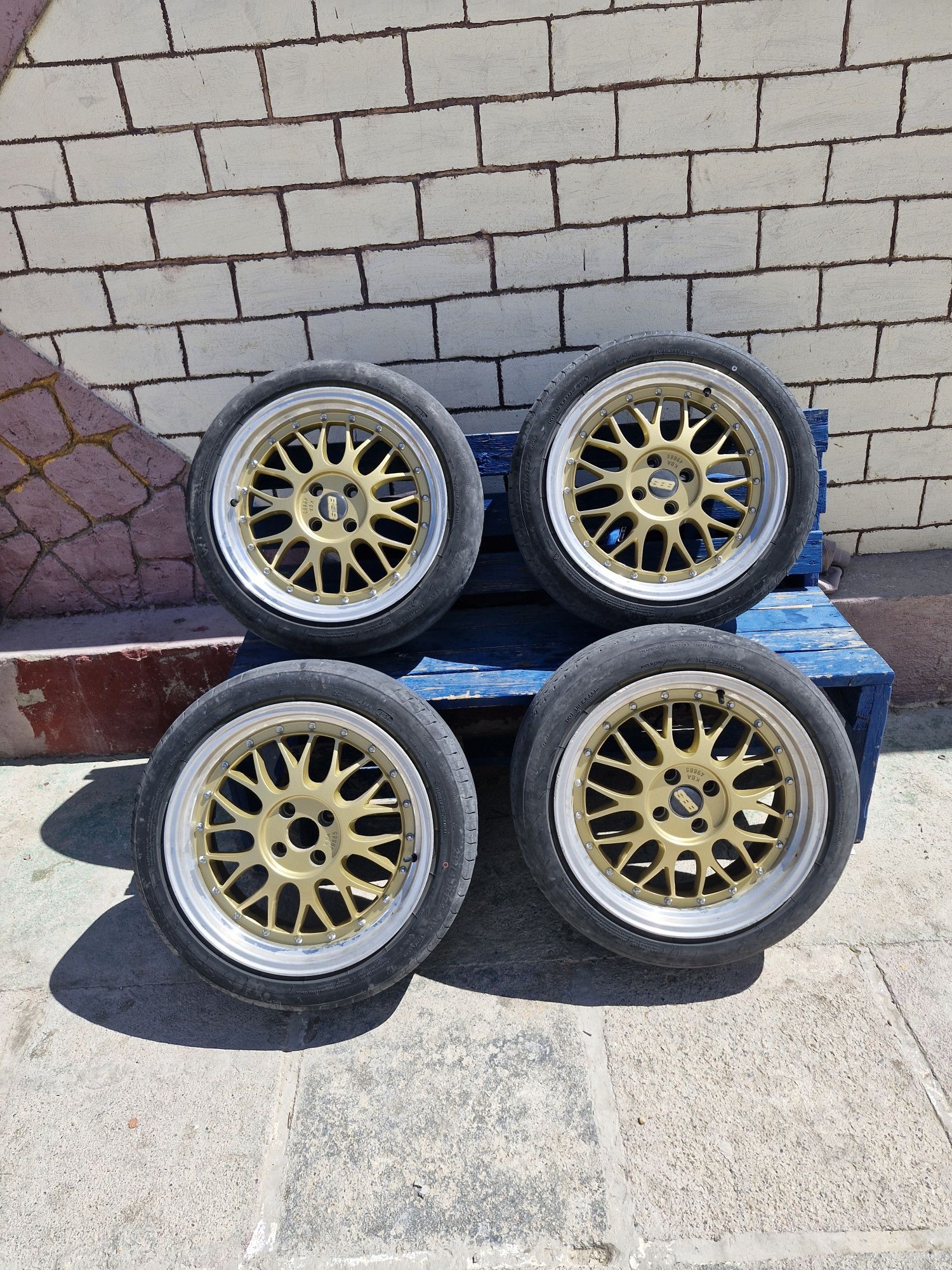 Диск литые BBS...