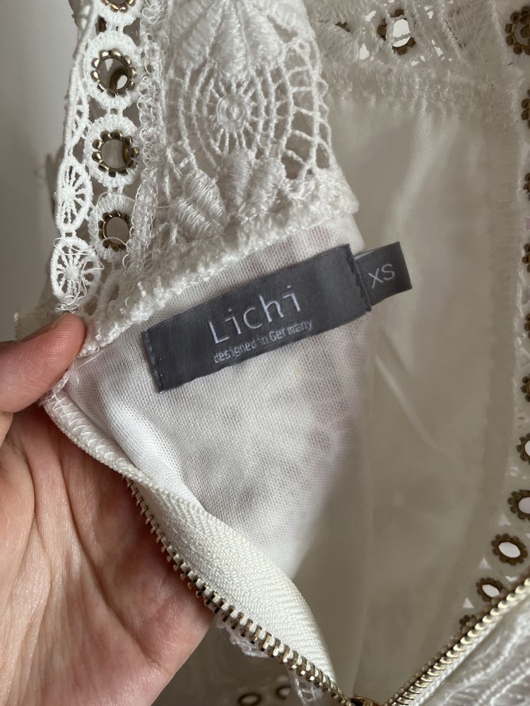 Продам шикароное кружевное платье от Бренда Lichi