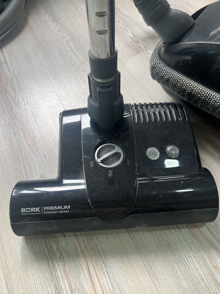 Пылесос BORK V703