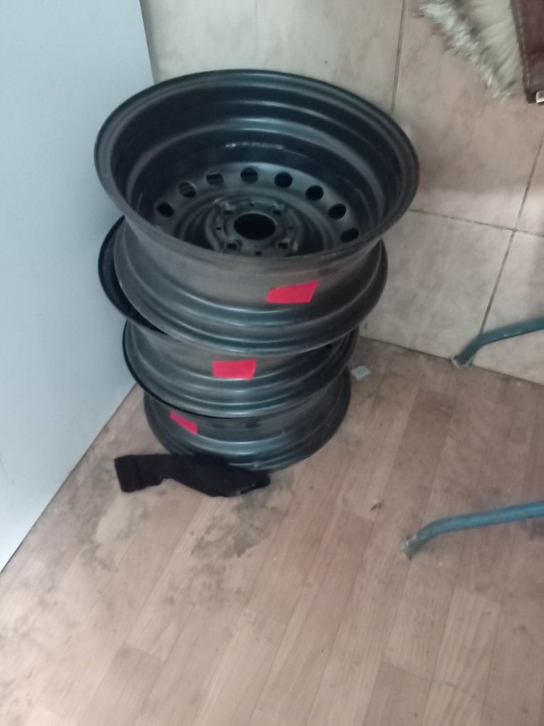 Продам диски на Ваз штампы новые