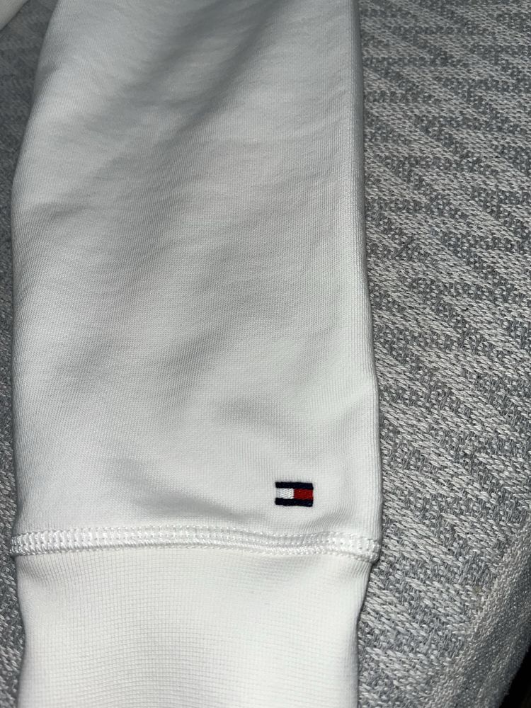 Продам Худи Tommy Hilfiger