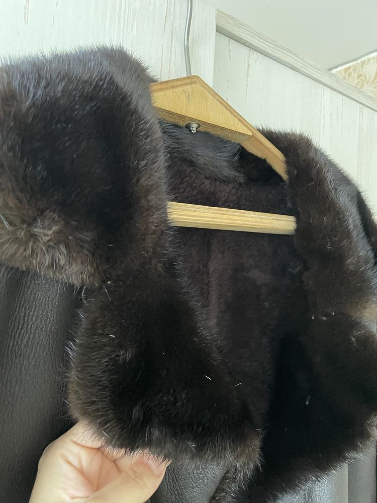 Продам мужскую дубленку натуральную