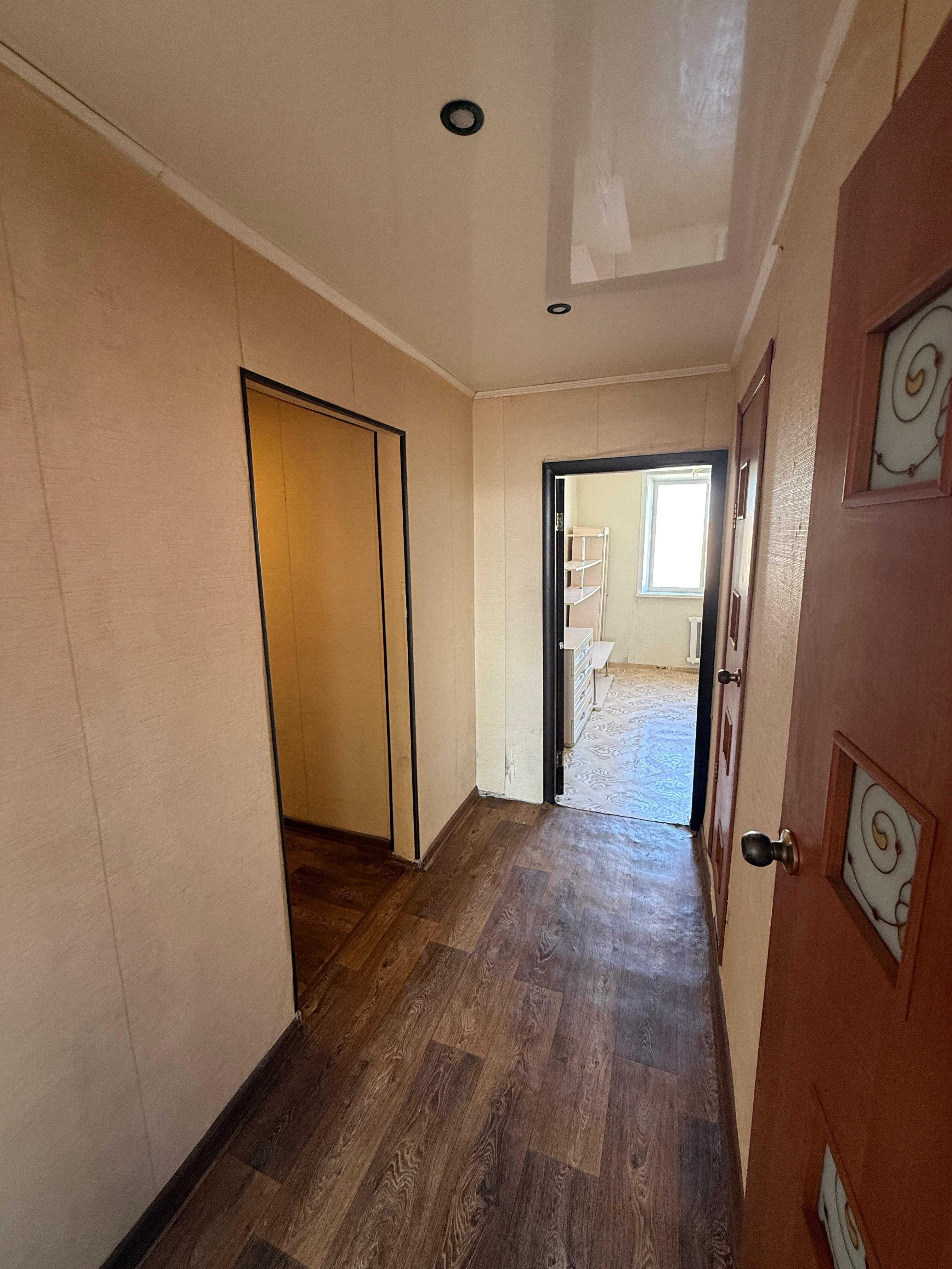 Продам 3 ком кв 8 мкр
