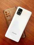 Samsung A71 продам