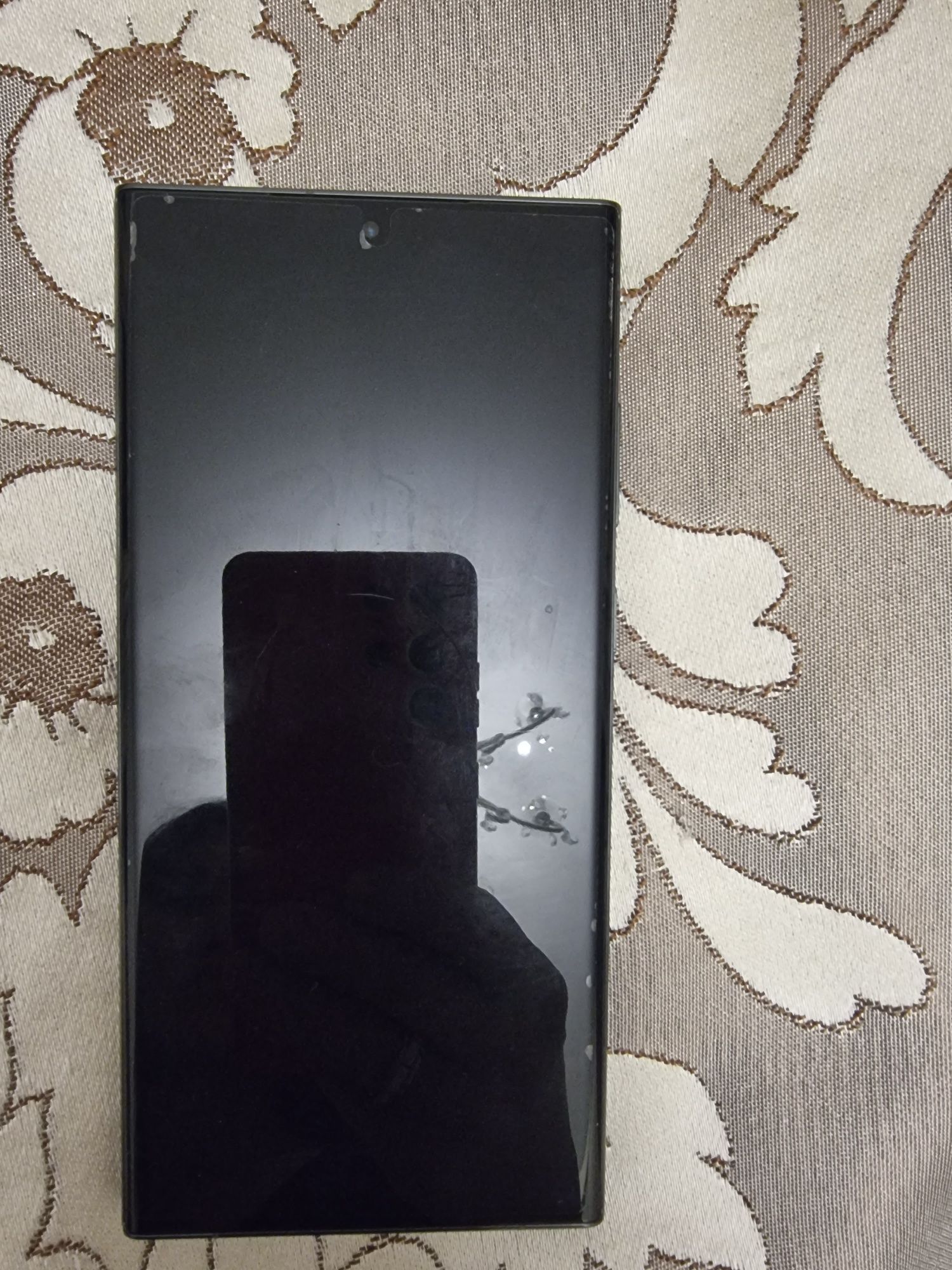 Продам Samsung  s 23 ultra 256  гб зелёный с наушниками