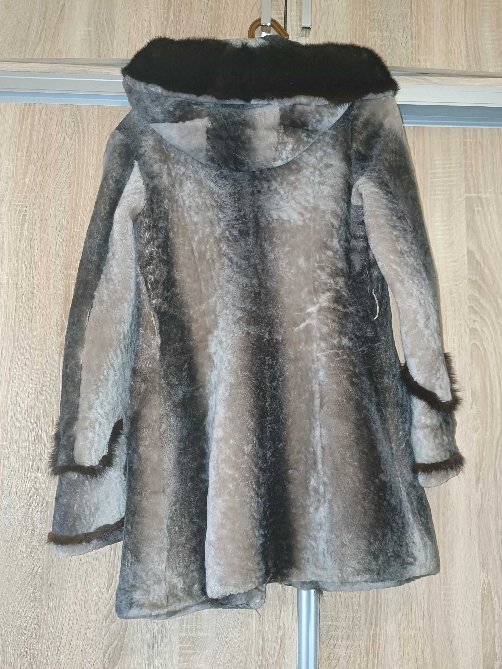 Продам шубу 44-46 размера, мутон