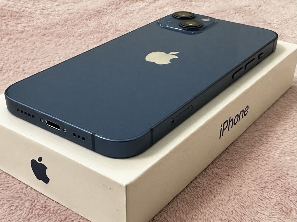 Iphone 13, 70% akb
