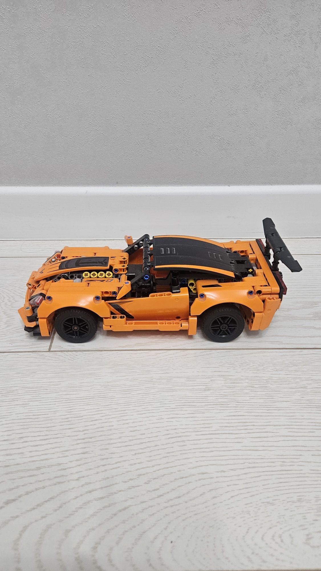 Машина lego technic