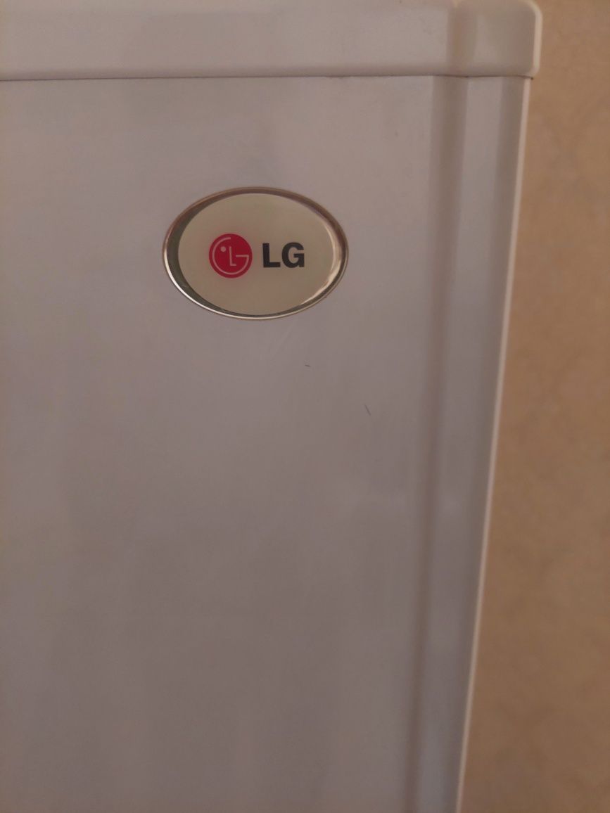 Продам холодильник LG  за 40 тысс