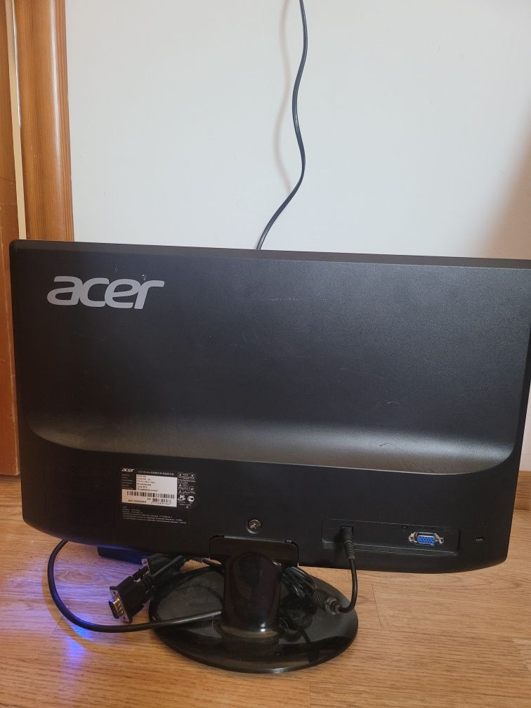 Продам  монитор  acer