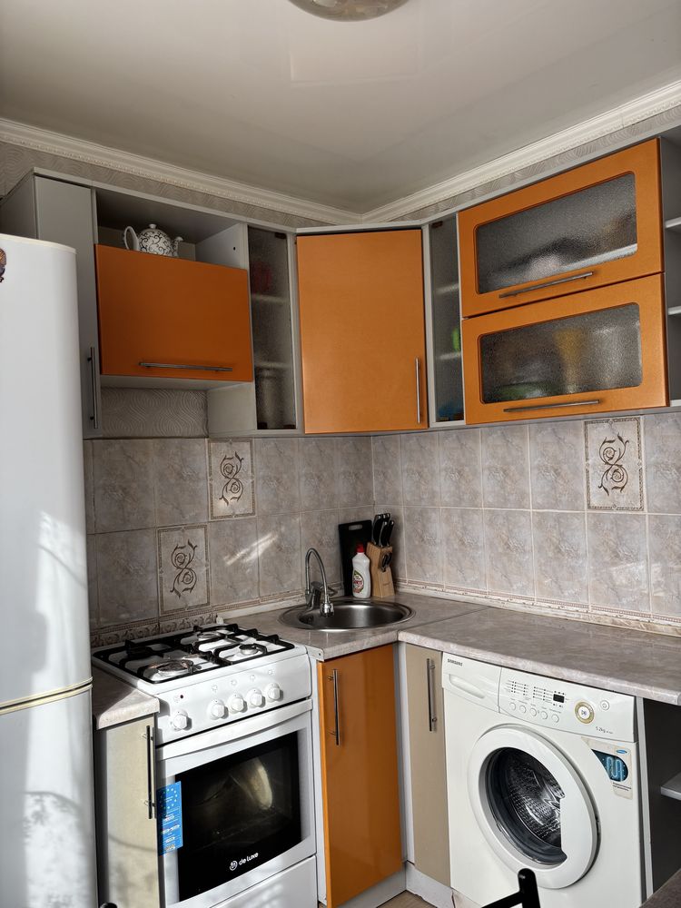 Продам квартиру 3-х комнатную