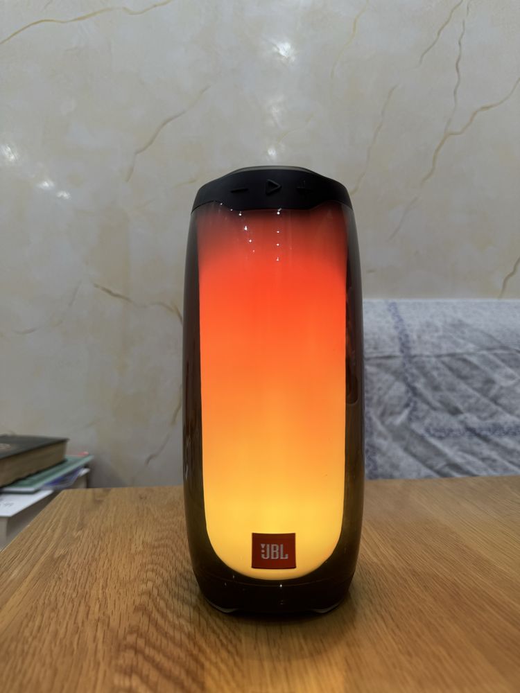 Портативная колонка JBL Pulse 4 черный