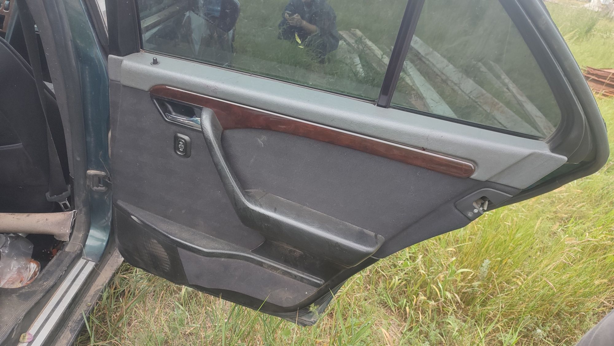 Mercedes w202  аварийный, на ходу