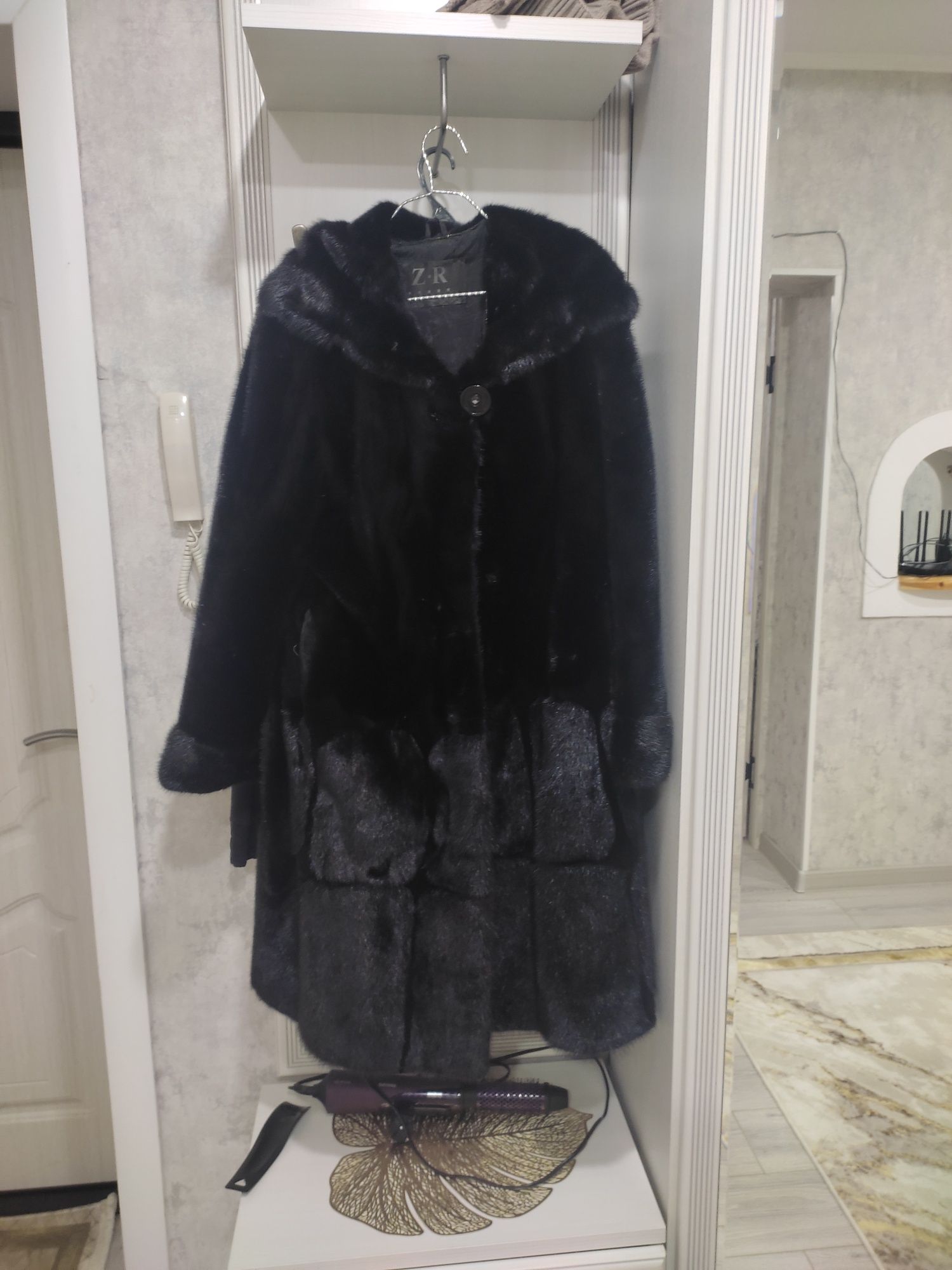 Продам норковую шубу