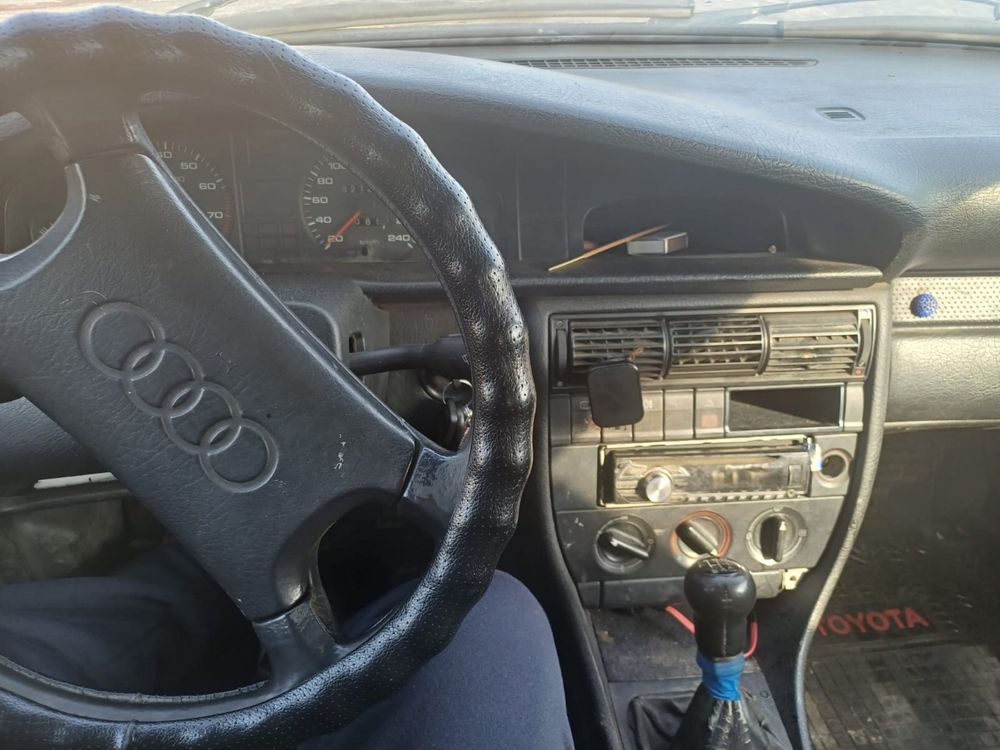 Продам Ауди 100.