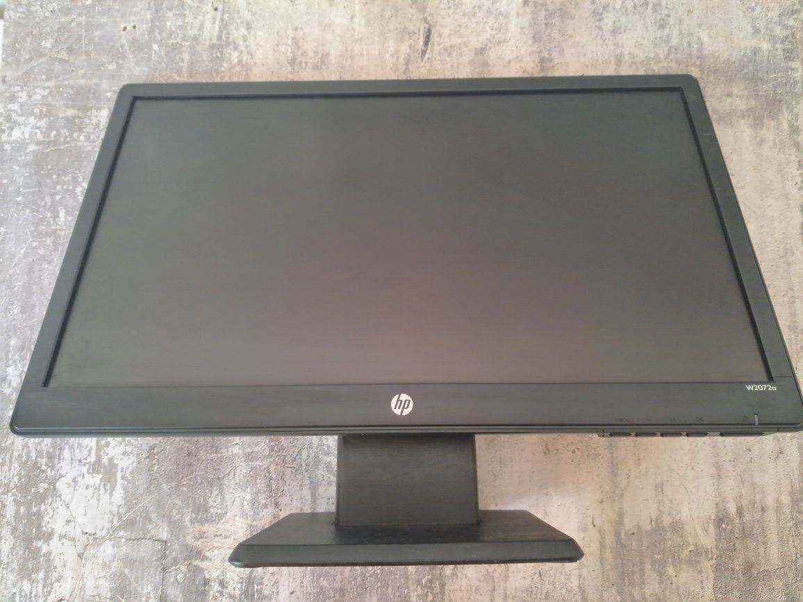 Продам монитор HP W2072a (20")