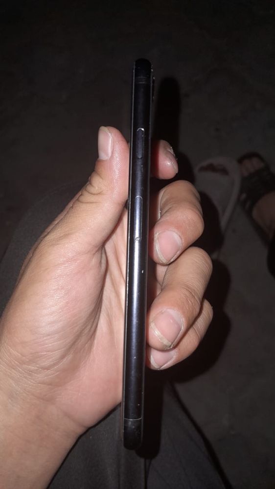 Apple se 128gb 83емкость