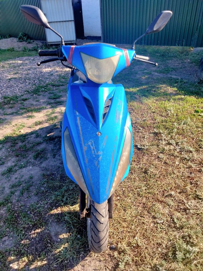 Скутер 125 кубов