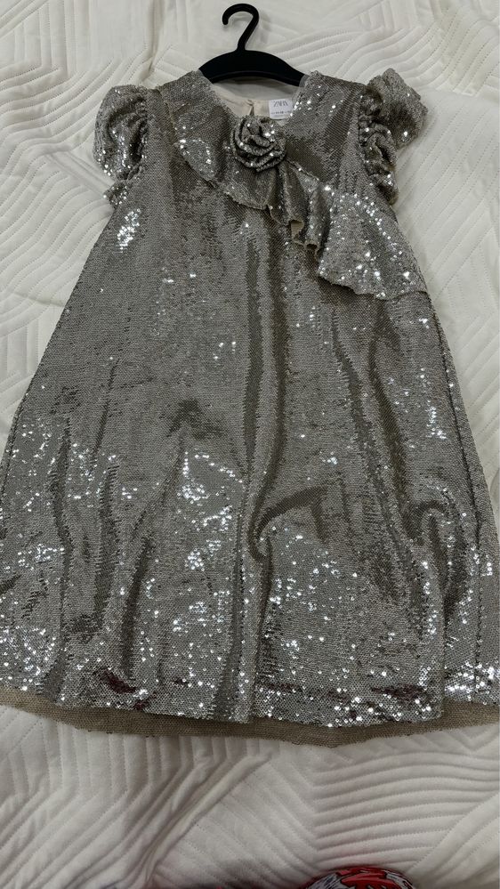 Платье Zara на девочку