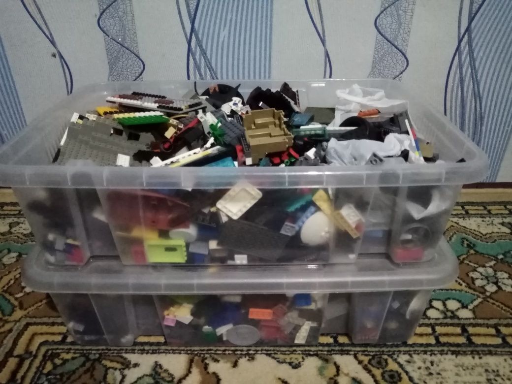 Продам лего 10кг