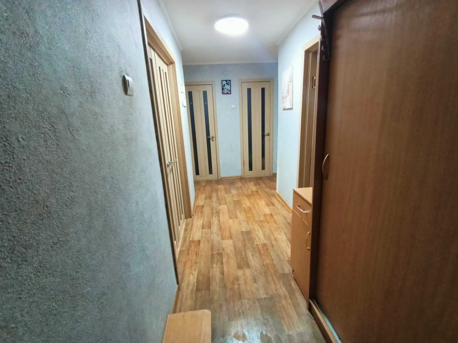Продам 3-комнатную квартиру в 19 микрорайоне