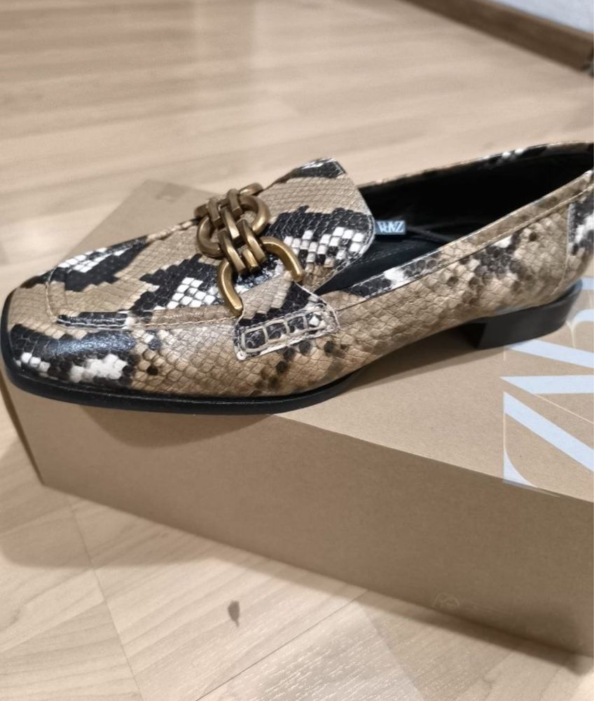 Лоферы Zara женские