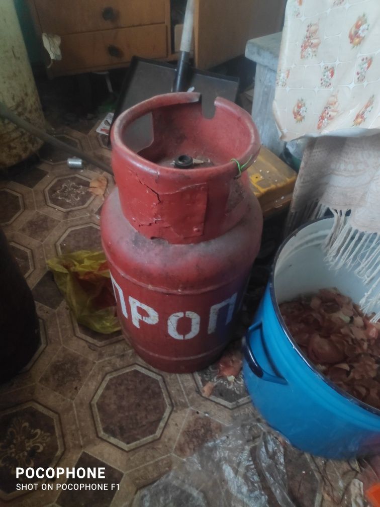 Срочно продам газбалоны