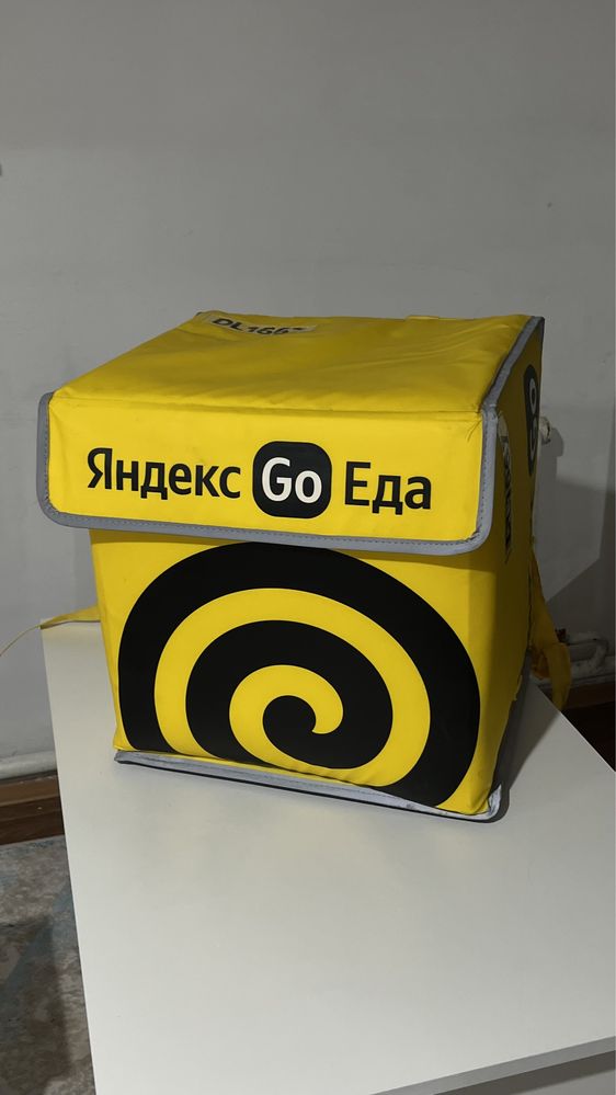 Продам Яндекс сумка в новым состояние стоит