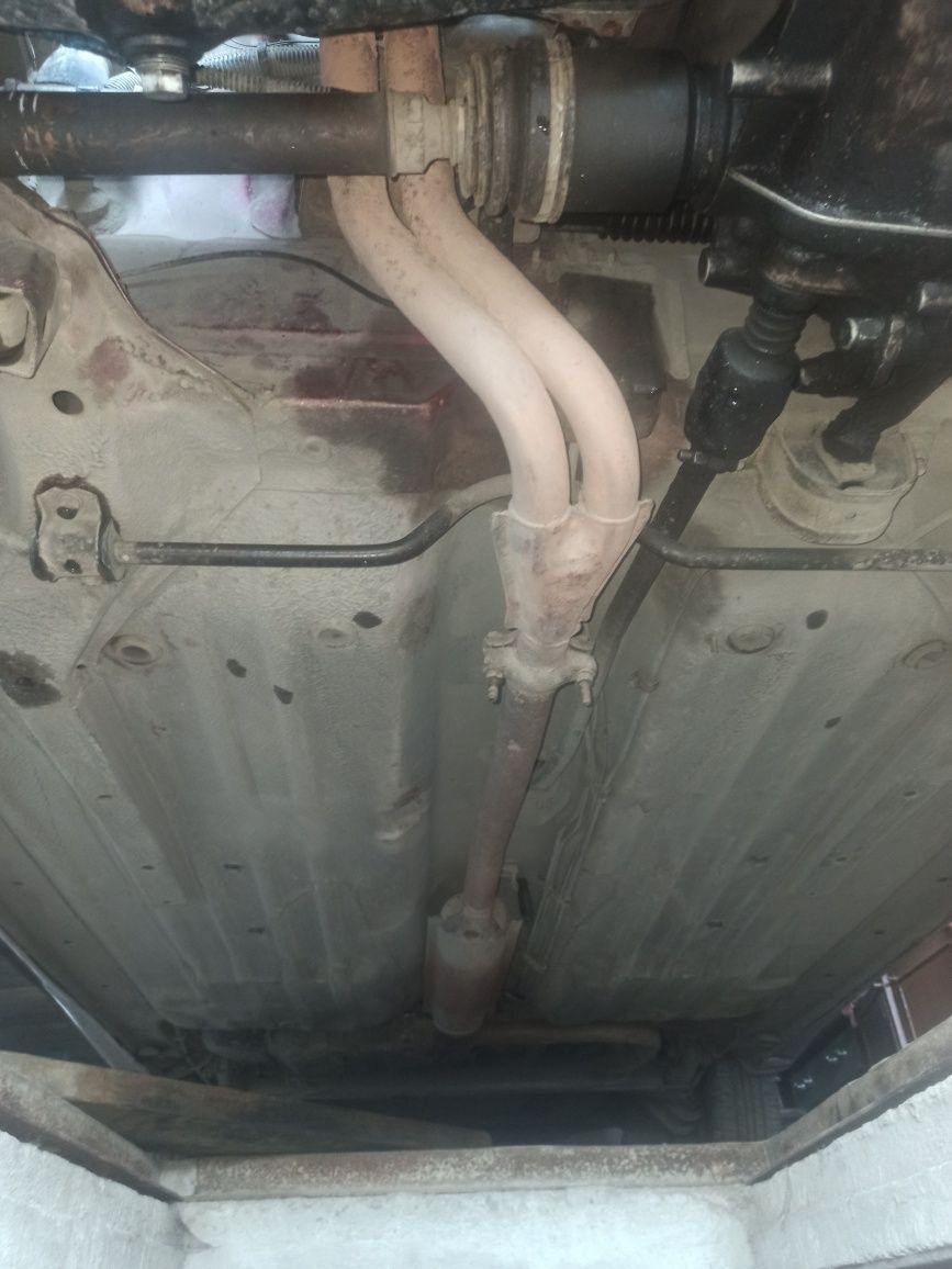 Продам авто ваз 2115  8кл
