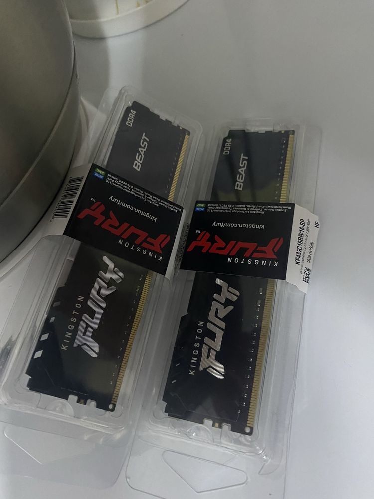 Оперативная память DDR4 32ГБ