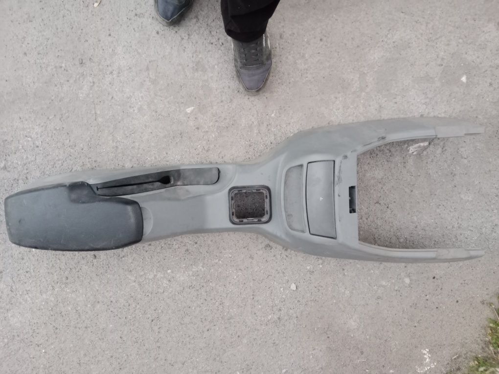 Воздуховод Газ 31105 и усилитель панели