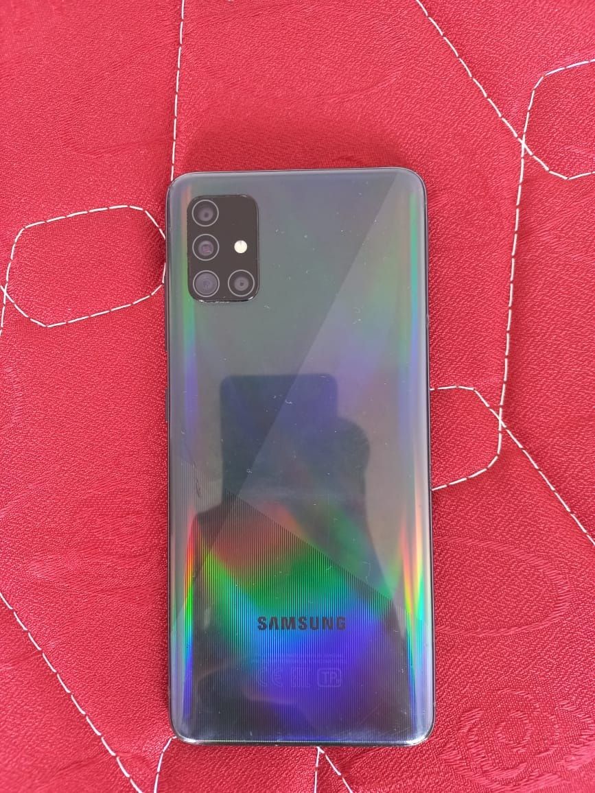 Продам Самсунг а51