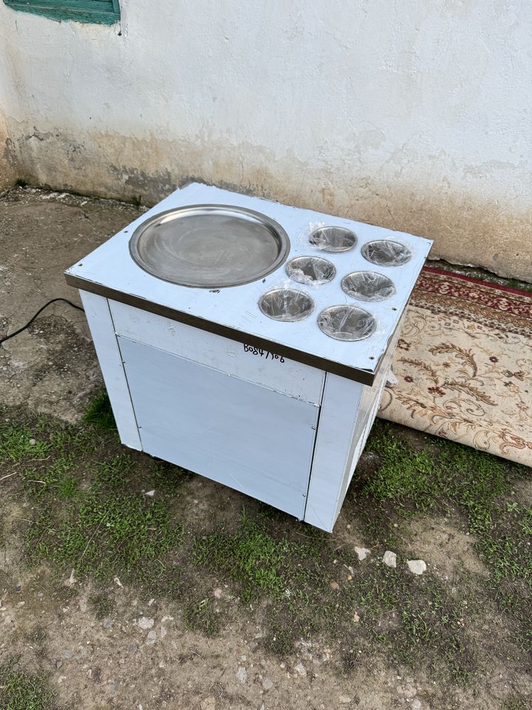 Продам аппарат для жаренных и гонкогских мороженное новая совсем