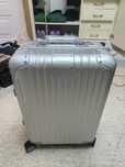 Продаю Чемодан Rimova