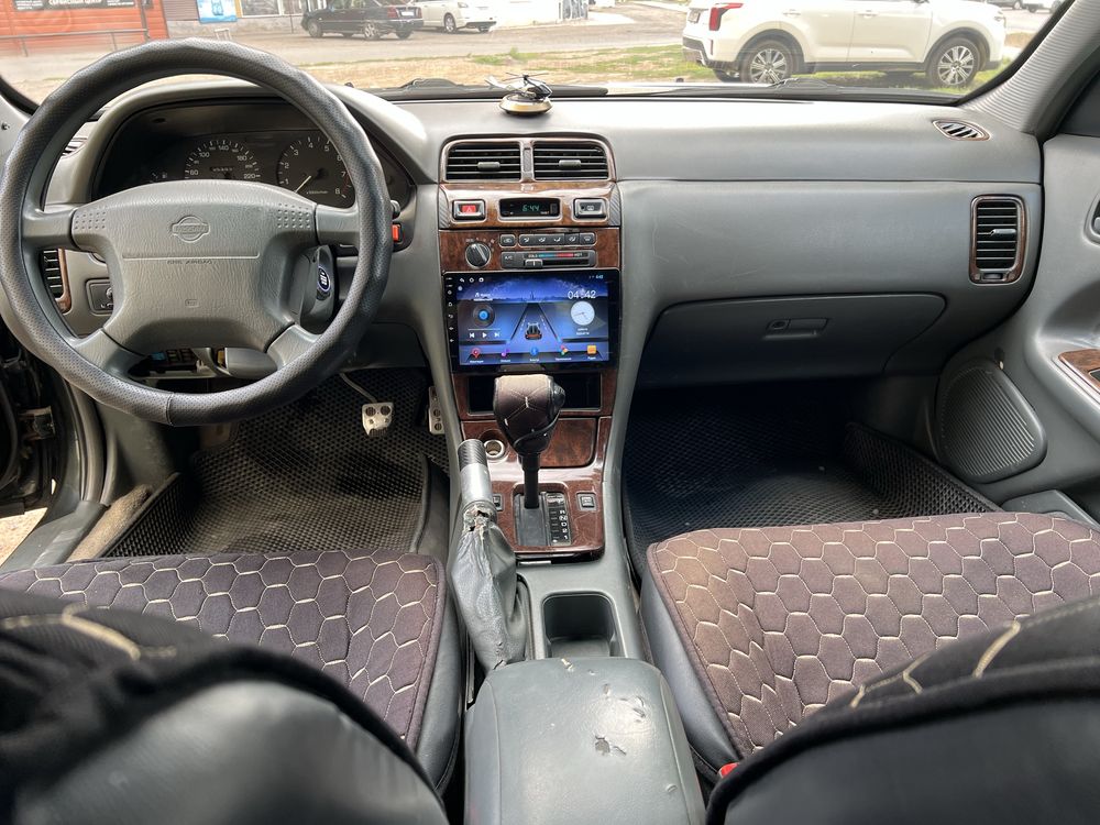 Продается Nissan Maxima 1997г автомат