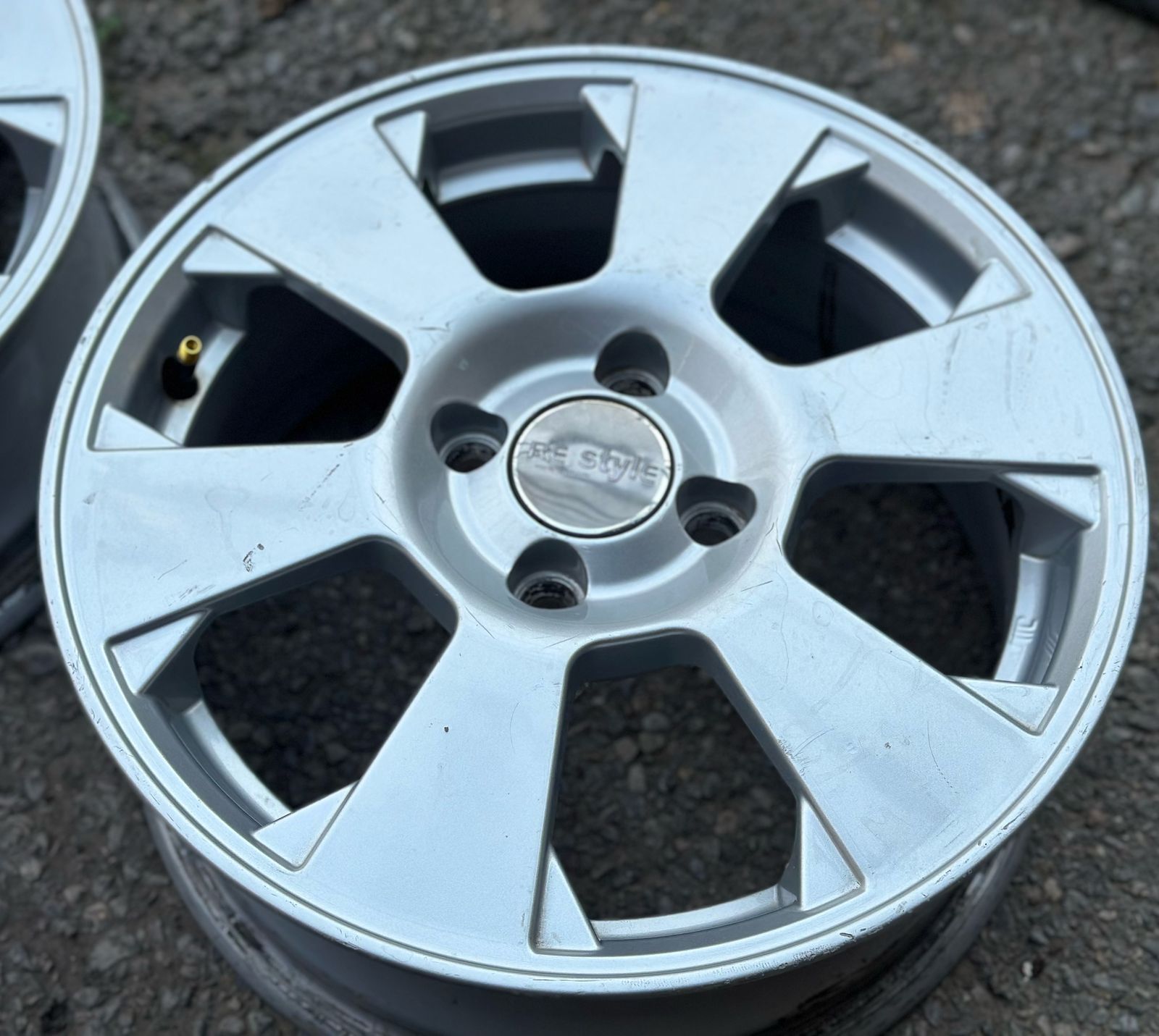 Диски  титановые R15
