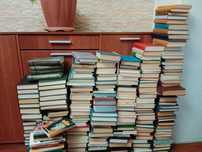 Продаю книги разных жанров и авторов