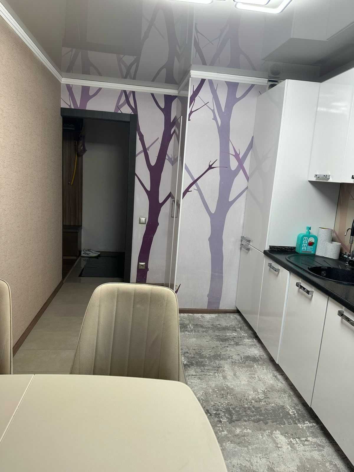 Продам 3шку в 8 микрорайоне