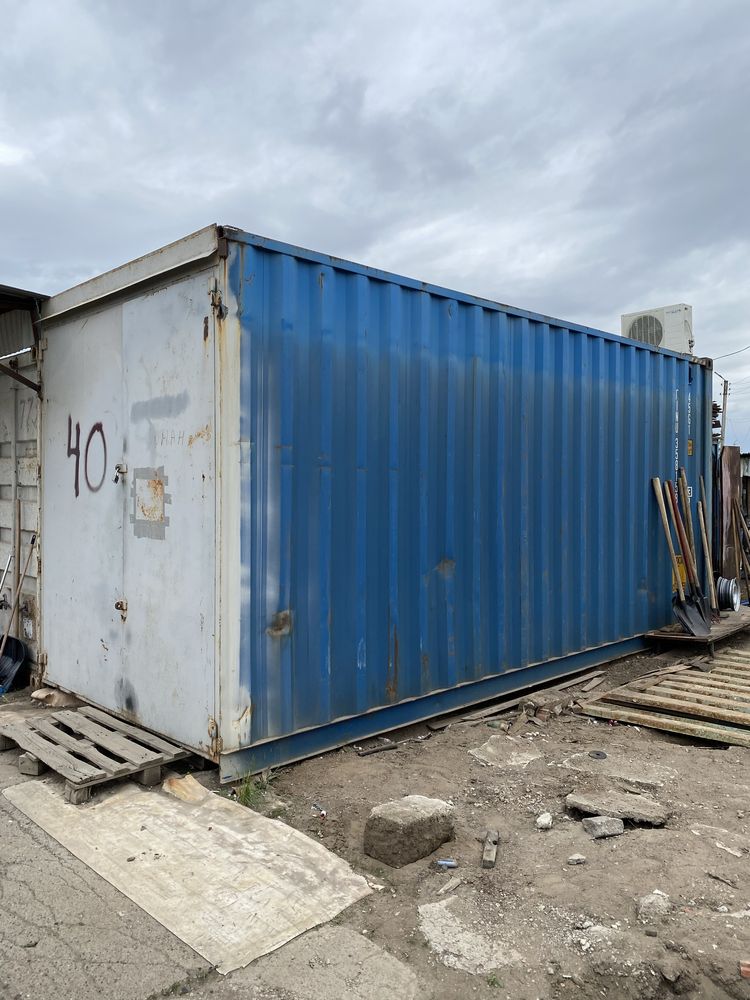 Продам контейнер-бутик утепленный 6*2,4
